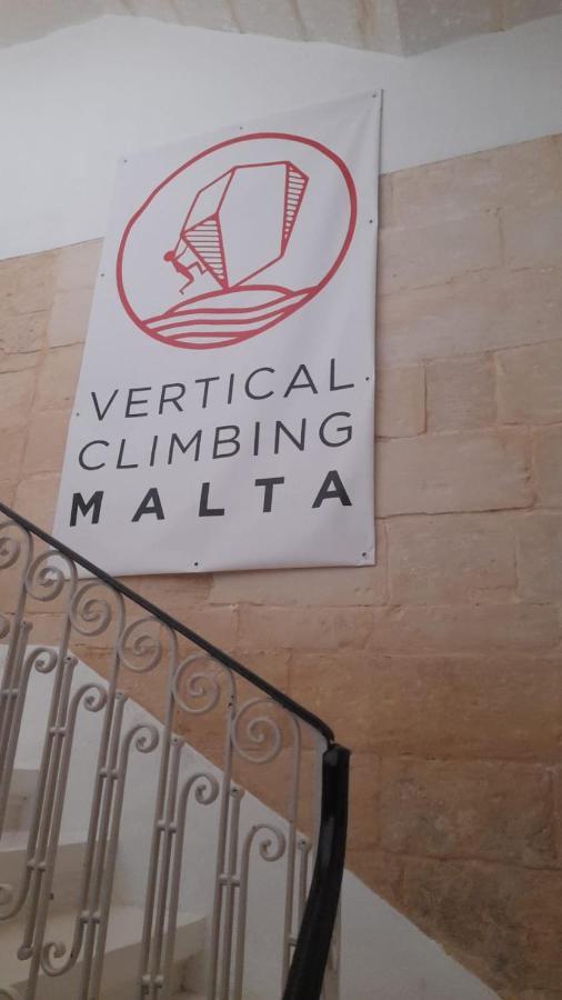 Vertical Climbing Malta Qrendi エクステリア 写真